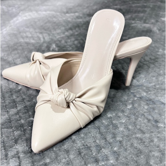 POINTED KNOT STILETTO MULES - Picture 1 of 8